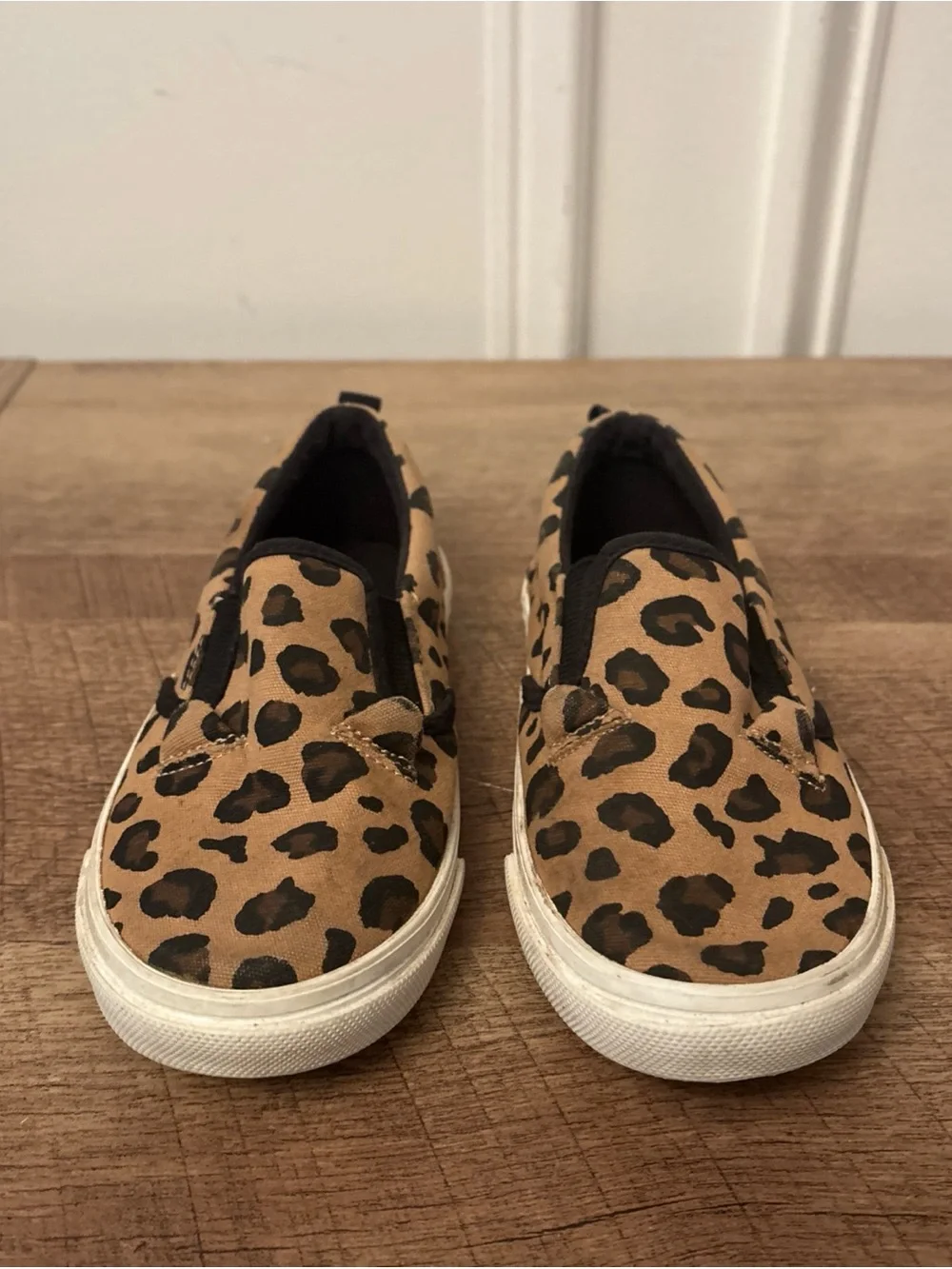 Old Navy | leopard slip on shoes 👠